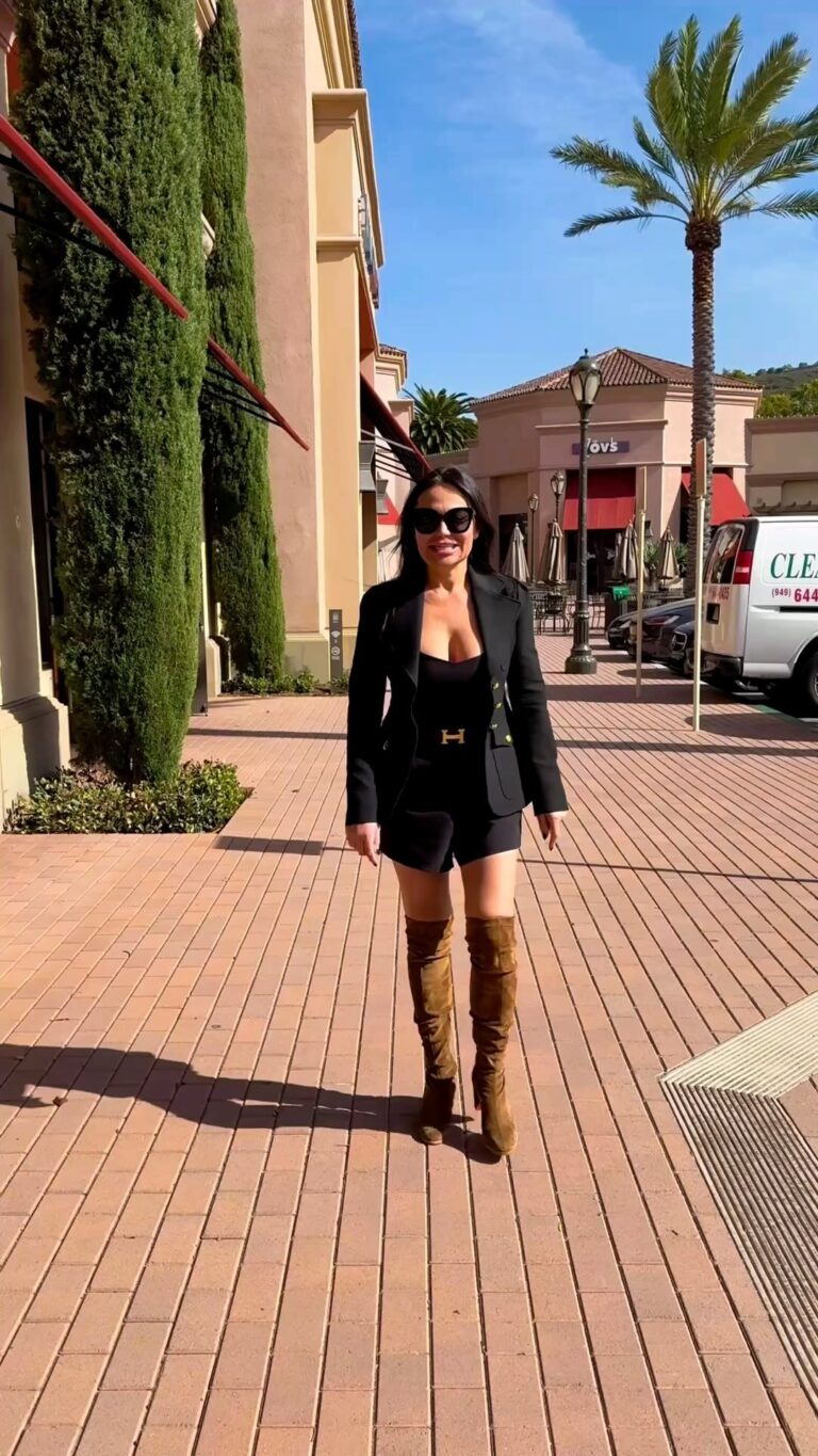 Instagram post from sunshoreluxuryhomes. This post is in position 2.