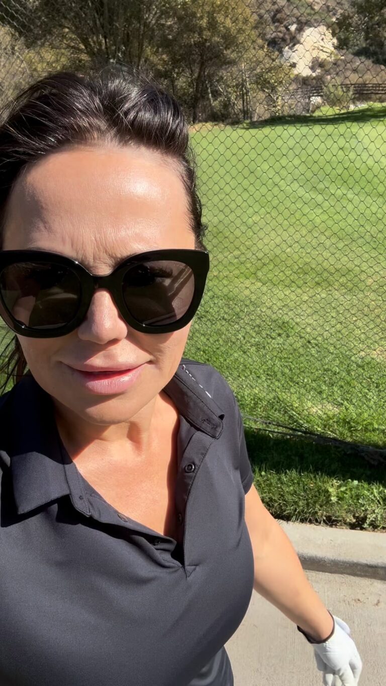 Instagram post from sunshoreluxuryhomes. This post is in position 7.